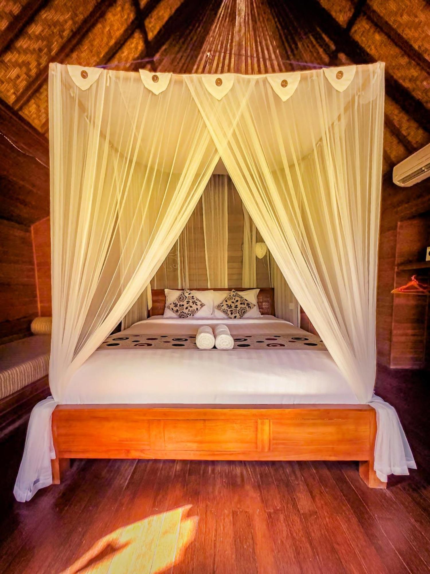 Bed and Breakfast Island Garden Huts Lembongan Екстер'єр фото