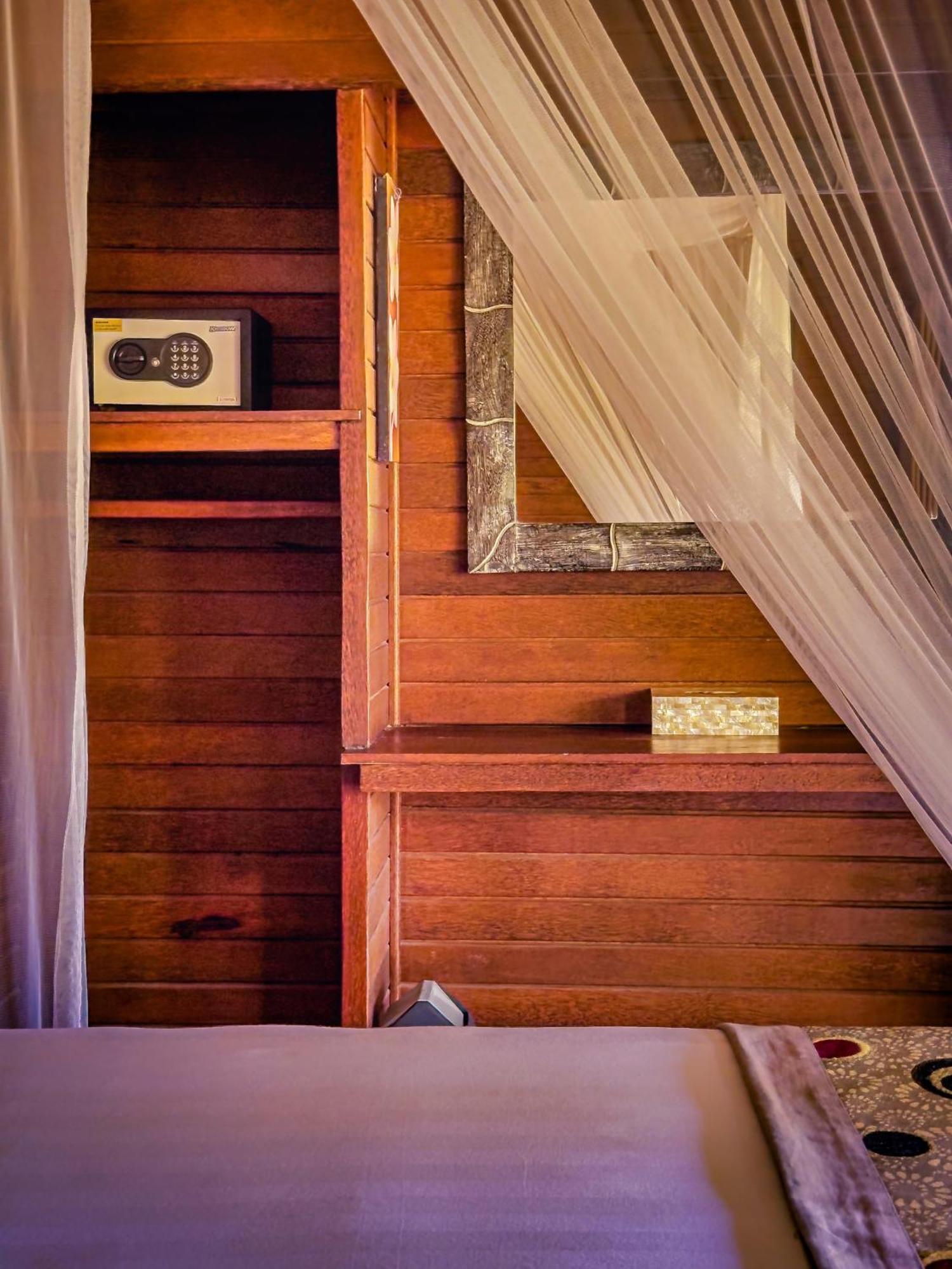 Bed and Breakfast Island Garden Huts Lembongan Екстер'єр фото