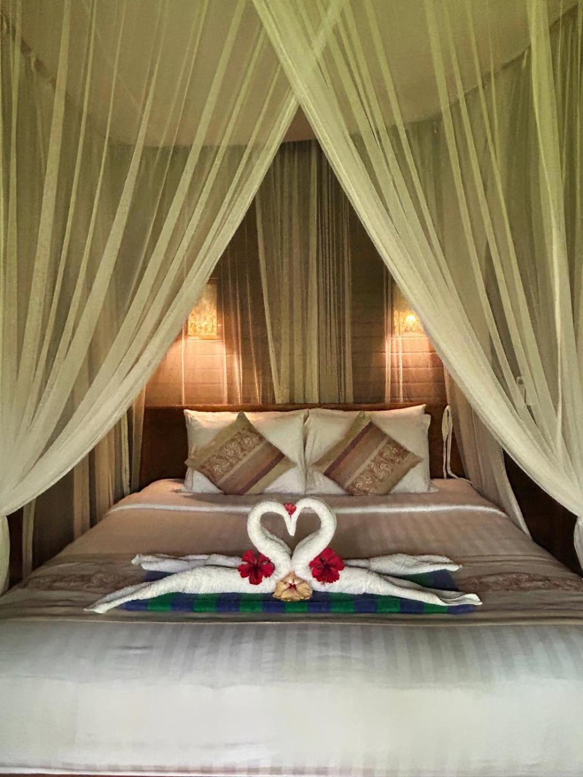 Bed and Breakfast Island Garden Huts Lembongan Екстер'єр фото